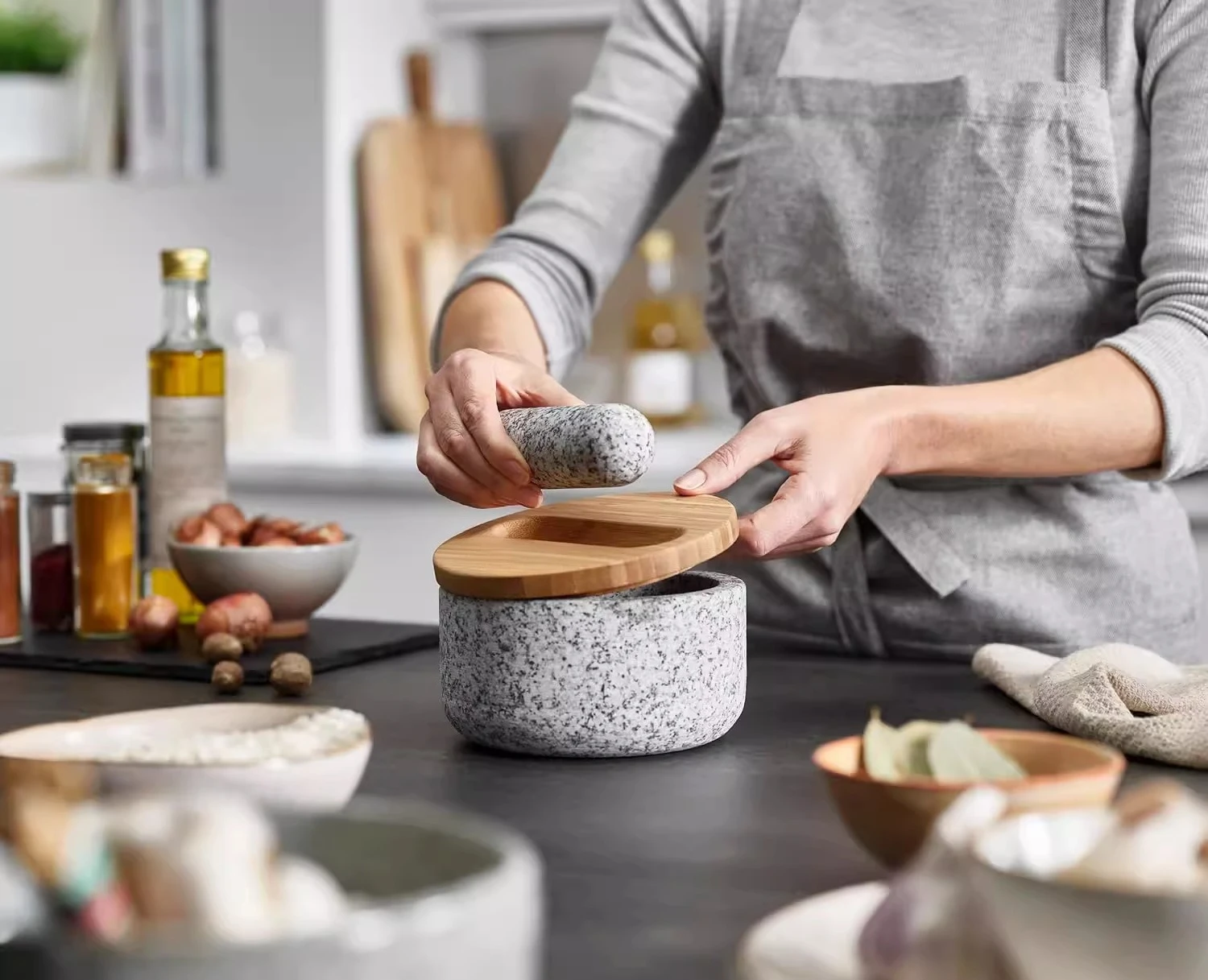 Bamboo cover granite pestle, s - Mortar Pestle Granite ulasan dan harga